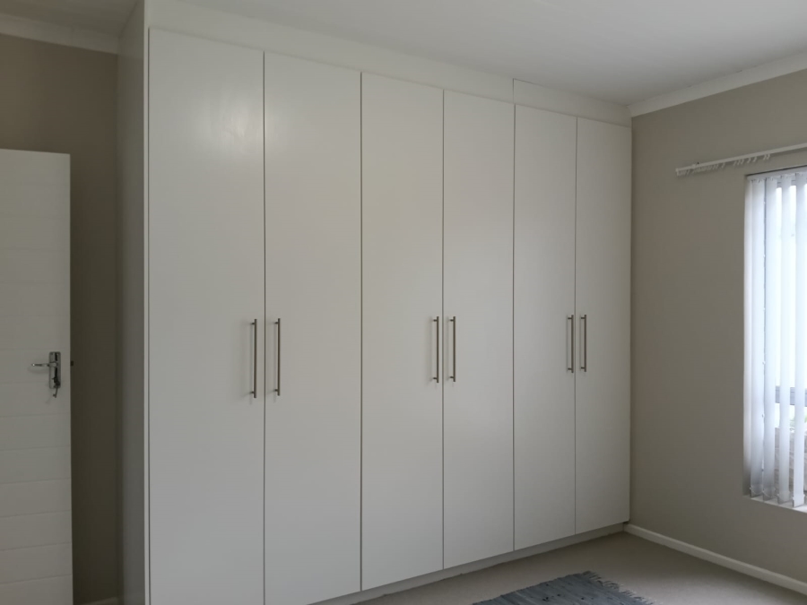 To Let 3 Bedroom Property for Rent in Sandbaai Western Cape
